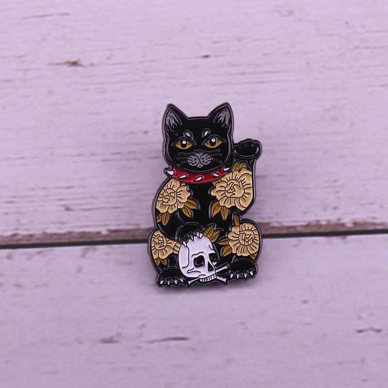 Embroidery Illustration - 일본 사쿠라 불운 고양이 에나멜 핀