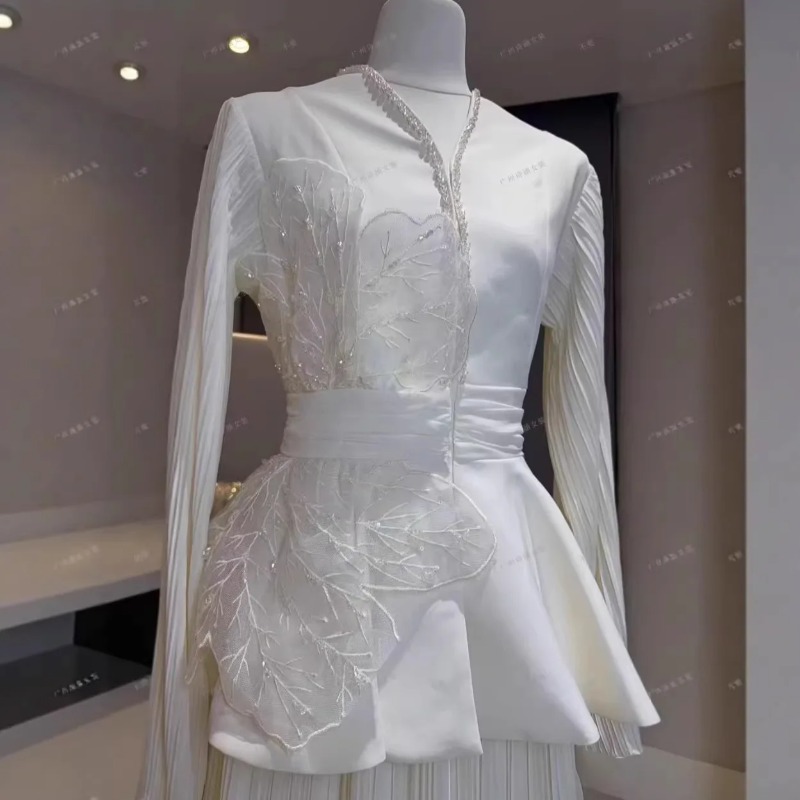 여성용 스커트 세트 V넥 메쉬 자수 탑 플리츠 스커트  - Embroidery In The Piece 리뷰 및 가격
