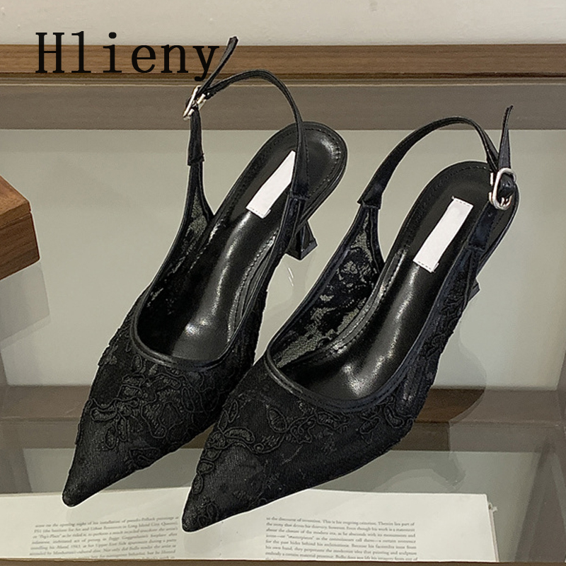 Hlieny 패션 백 버클 스트랩 여성 펌프스 디자인  - Embroidery Design Free 리뷰 및 가격
