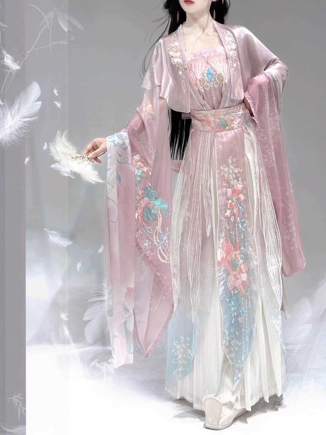 새로운 Hanfu Wei Jinfeng 중공업 자수 허 - Embroidery Skirt 리뷰 및 가격