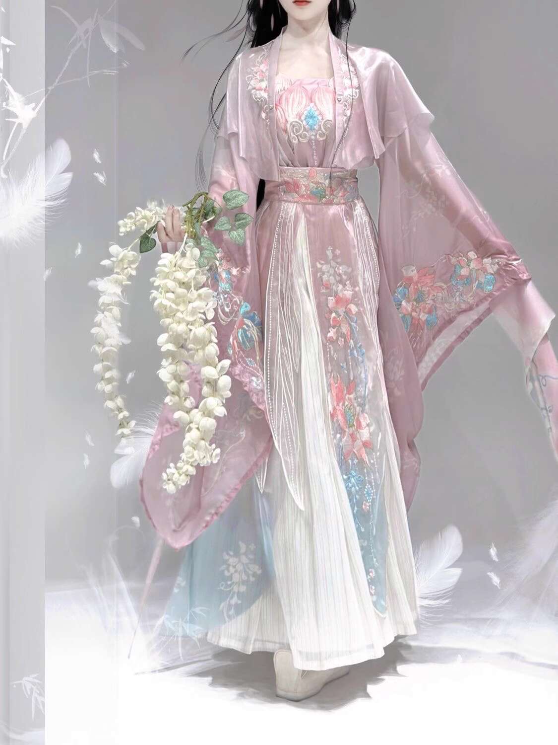 새로운 Hanfu Wei Jinfeng 중공업 자수 허 - Embroidery Skirt 리뷰 및 가격